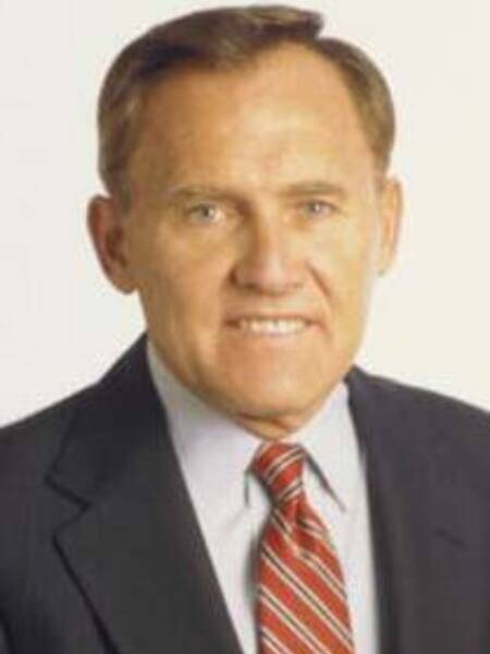 Garry Kinder | Sharpen Your Selling and Management Skills