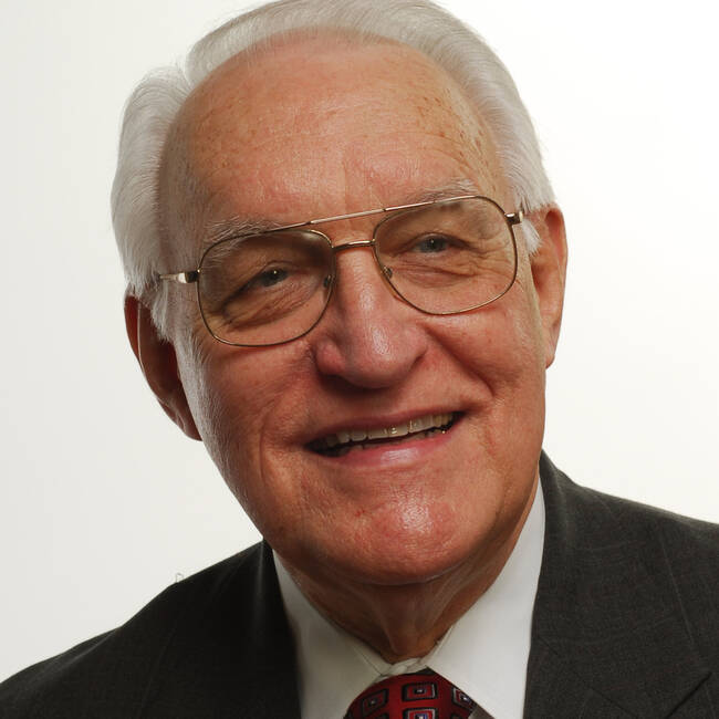 Premiere Speakers Bureau, Gene Swindell