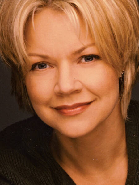 Rhonda Britten | Author and Expert on "Fearless Living"
