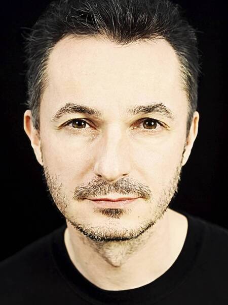 Marco Tempest | TED Speaker, Cyber Illusionist and a Directors Fellow at the MIT Media Lab