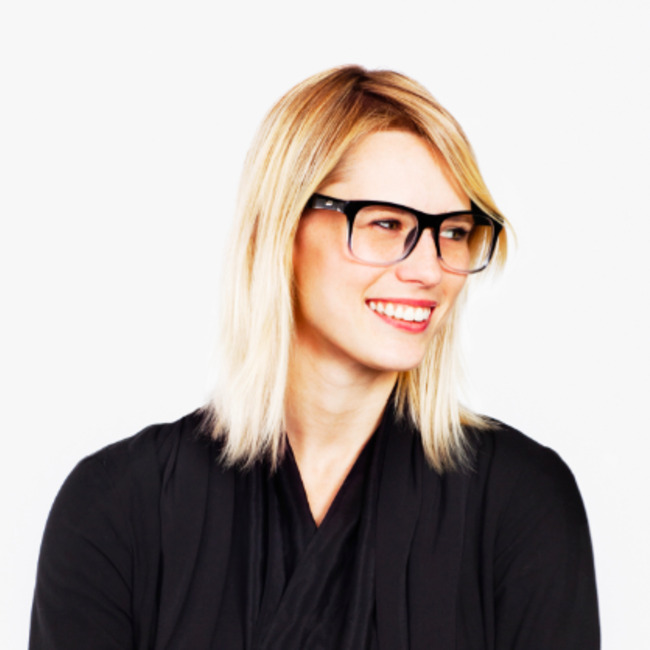 Premiere Speakers Bureau, Alisa Leonard