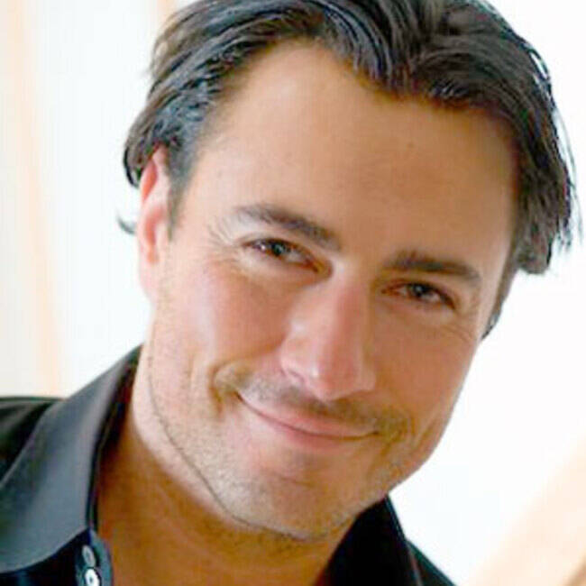 Premiere Speakers Bureau, Daniel Green