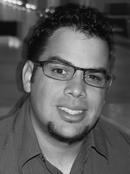 BJ Bueno | Cult Branding Expert, Thought Leader, Author, and Speaker