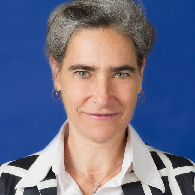 Premiere Speakers Bureau, Sarah Chayes