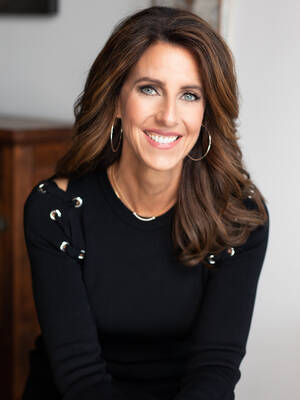 Carey Lohrenz, Physical Fitness, Astronauts & Aviation, Association, Female, Diversity Speaker, Women Motivational, Leadership Speaker, Convention, Corporate, Inspirational people, Keynote Motivational