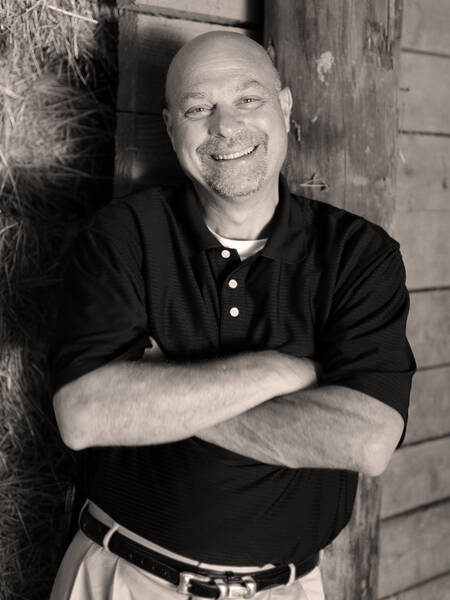 Steve Beecham | Author of “Bass-­‐Ackward Business” -“The Power of Helping without Hustling”.
