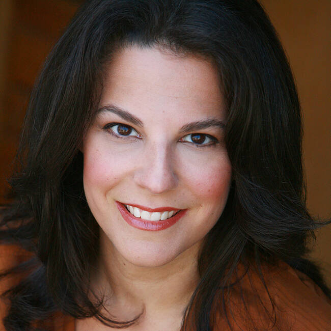 Emily Brandwin: Former CIA Agent & Improv Comedienne