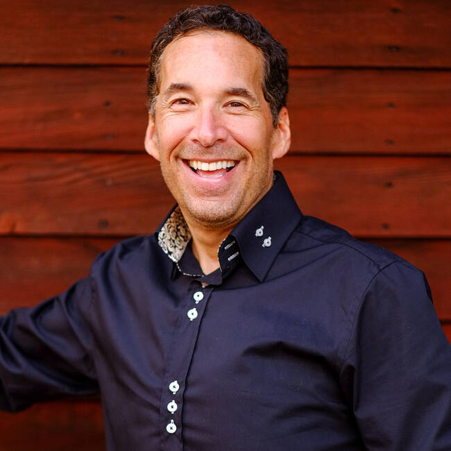 Stephen D. Rodgers: Business and lifestyle consultant, as well as Amazon #1 bestselling author