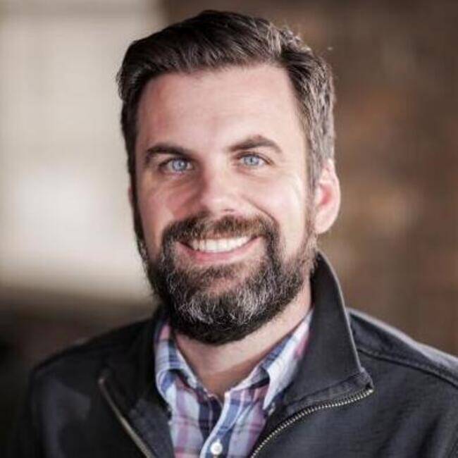 Premiere Speakers Bureau, Mike McAvoy