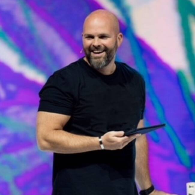 Premiere Speakers Bureau, Clayton King