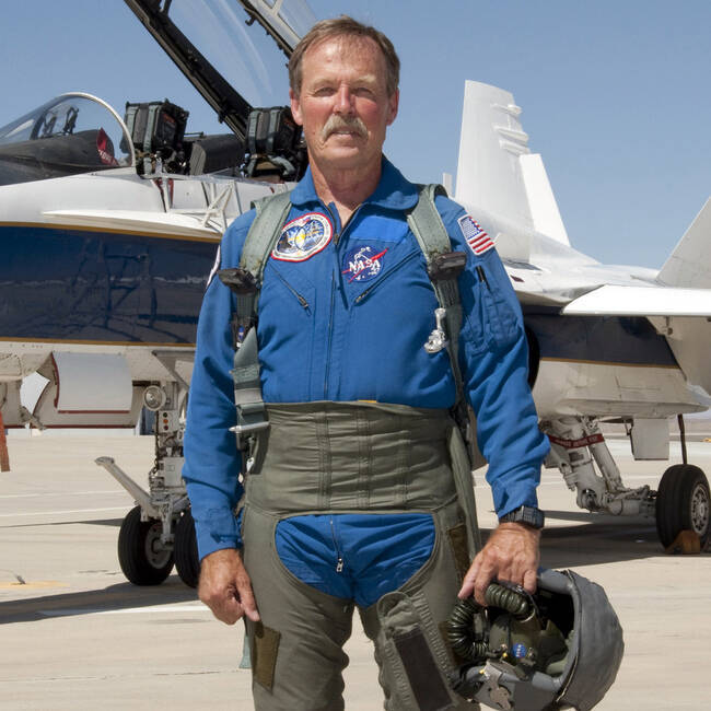 Premiere Speakers Bureau, Hoot Gibson
