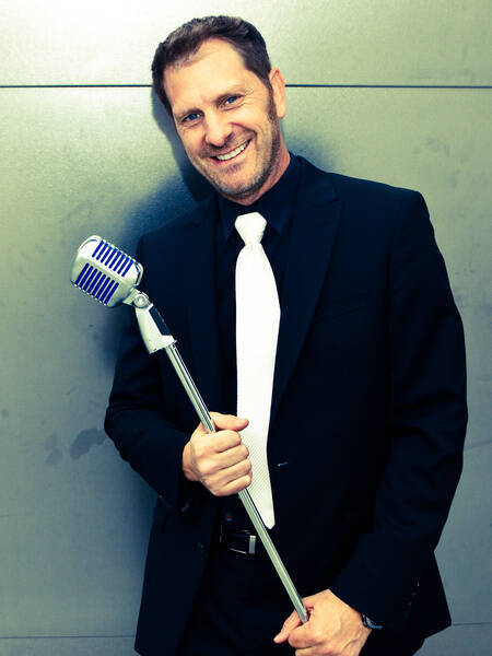 Ron Pearson | Corporate Entertainer and Professional Comedian