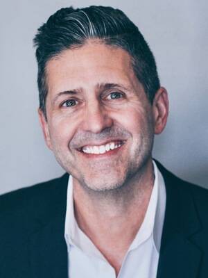 Mark H. Maxwell, Nashville Business education, marketing, networking, legal, law, millenials, gen z, music, nashville, nashville author, workplace, collaboration, college, creativity, author