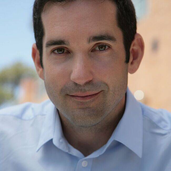 Premiere Speakers Bureau, Ian Siegel