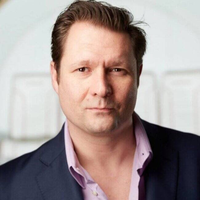 Premiere Speakers Bureau, Dirk Ahlborn