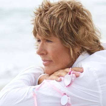 US: 64-year-old Diana Nyad sets record with 177-km Cuba-to