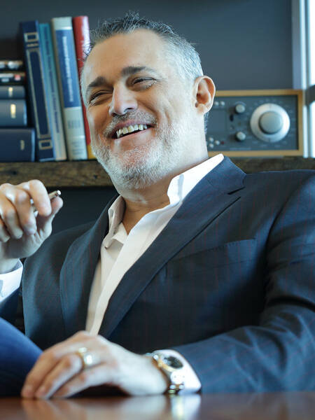Jeffrey Hayzlett | Primetime TV Show Host, Bestselling Author & Sometime Cowboy