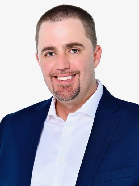 Premiere Speakers Bureau, Danny Snow