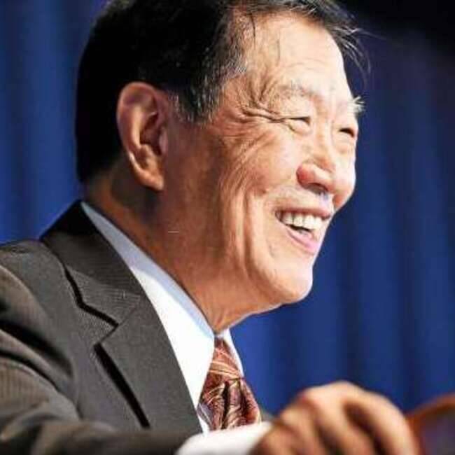 Premiere Speakers Bureau, Dr. Henry Lee