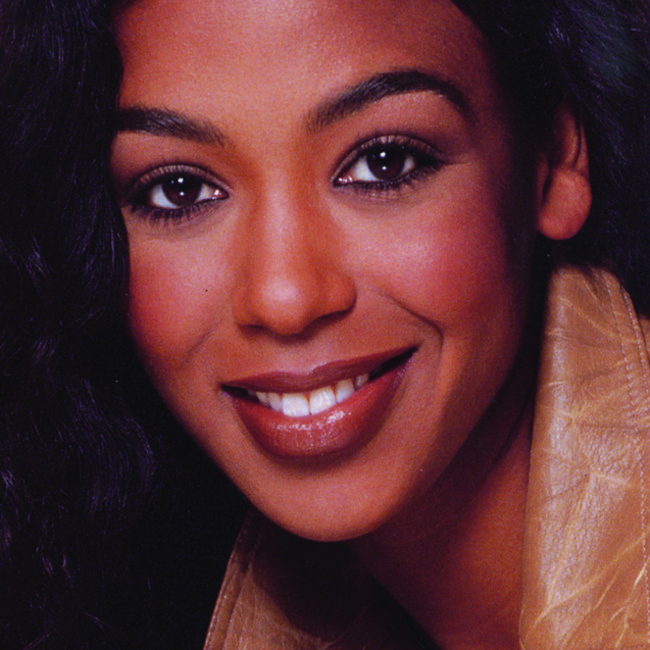 Premiere Speakers Bureau, Ananda Lewis