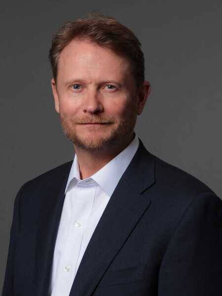 Wes Arens | Former Amazon Executive, Digital Advisor, and Strategist 