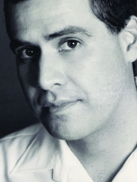 Pablo Francisco | Hilarious Comedian and Impressionist