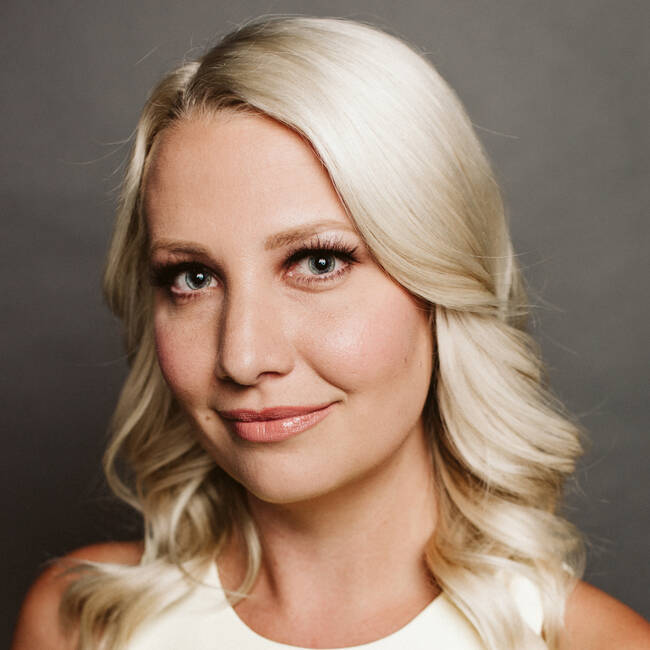 Premiere Speakers Bureau, Elisha Krauss