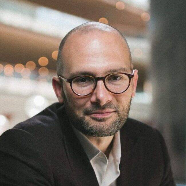 Premiere Speakers Bureau, Gregory Offner