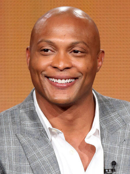 Premiere Speakers Bureau, Eddie George