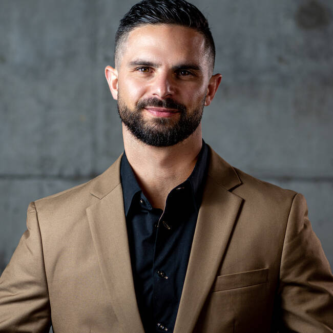 Premiere Speakers Bureau, Richie Contartesi