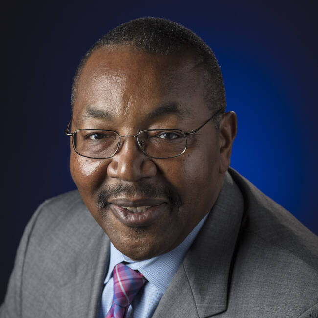 Premiere Speakers Bureau, Gregory Robinson