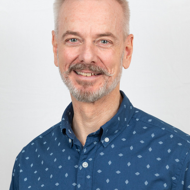 Premiere Speakers Bureau, Steve Russell