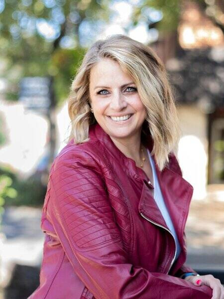 Heidi St. John | Teaching Biblical Truth Where Faith Meets Culture, Bestselling Author, 2022 Congressional Candidate, Healing from Childhood Abuse, Alternatives to Traditional Education