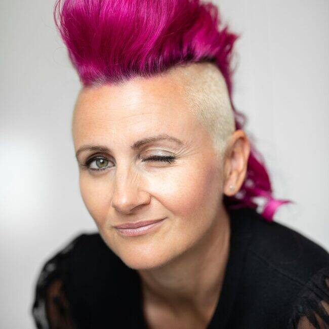 Premiere Speakers Bureau, Lucy Bloom