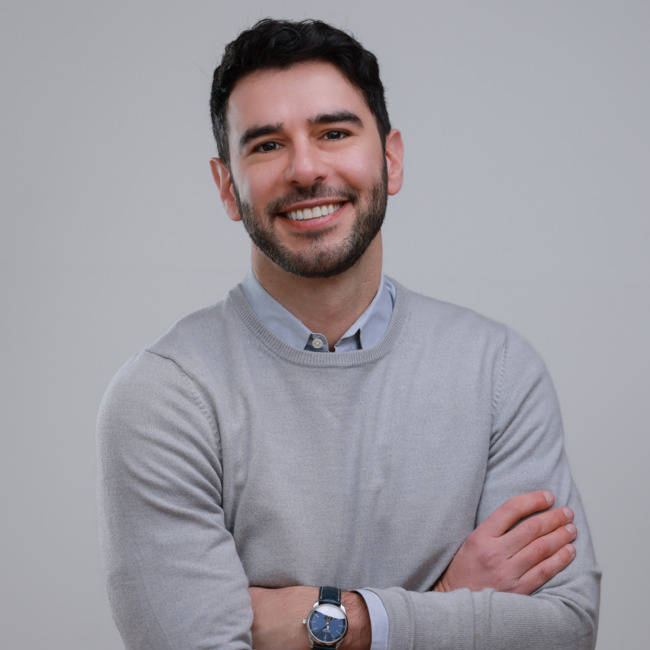 Premiere Speakers Bureau, Adam Braun