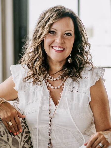 Ginger Gilbert Ravella | Inspirational, motivational and overcomer are words used to describe this speaker