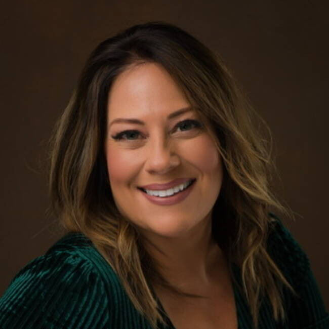 Premiere Speakers Bureau, Evie West