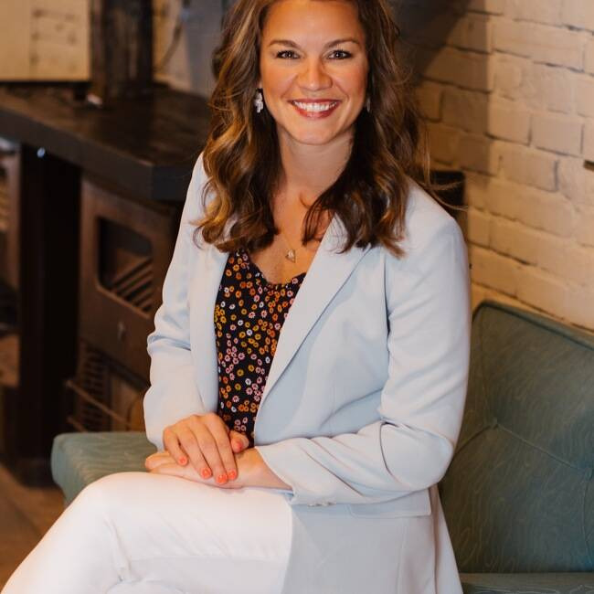 Premiere Speakers Bureau, Emily Paschall