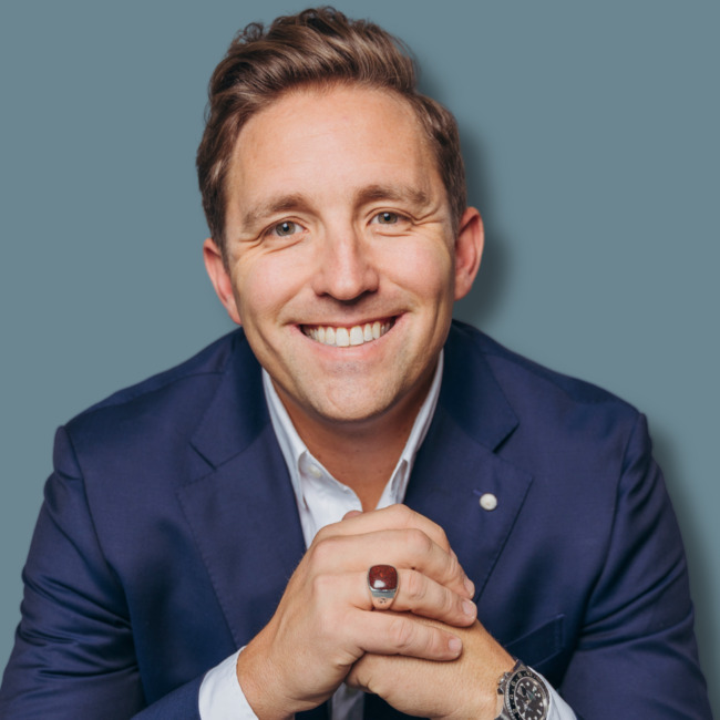Premiere Speakers Bureau, Frankie Russo
