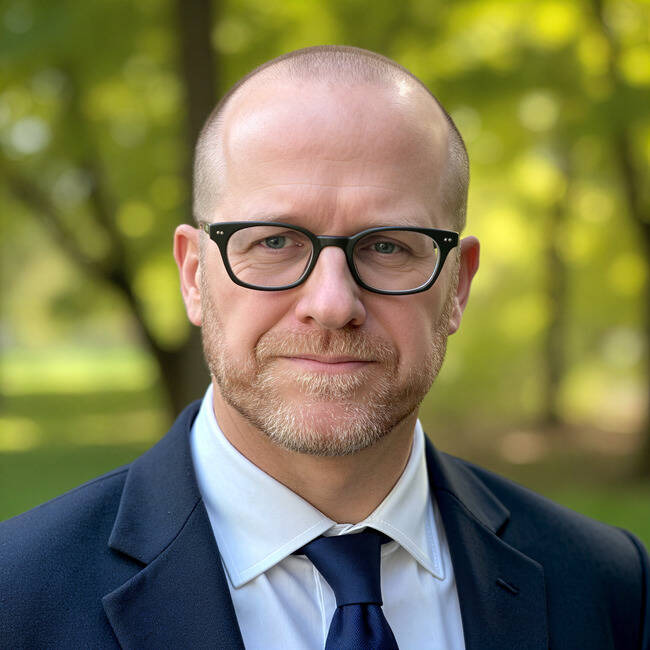Premiere Speakers Bureau, Matt Dixon