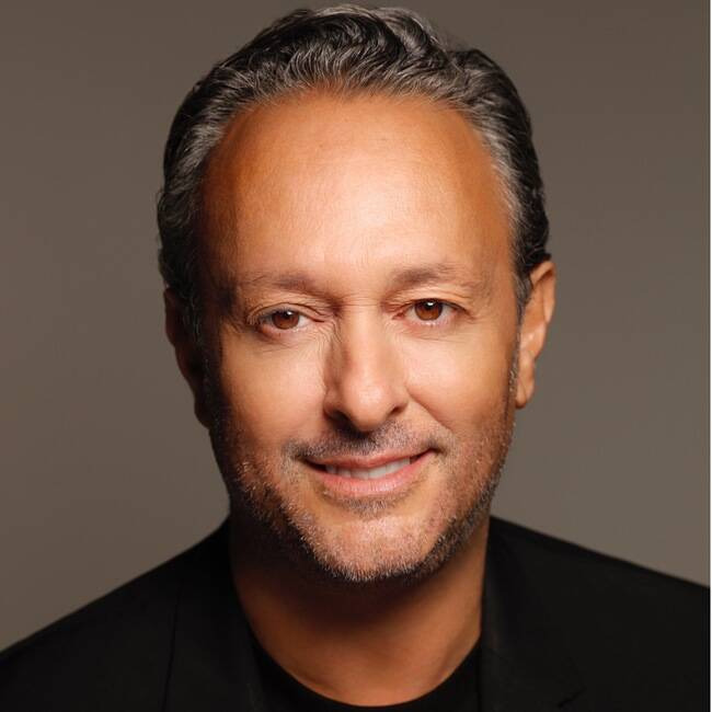 Premiere Speakers Bureau, Terence Mauri