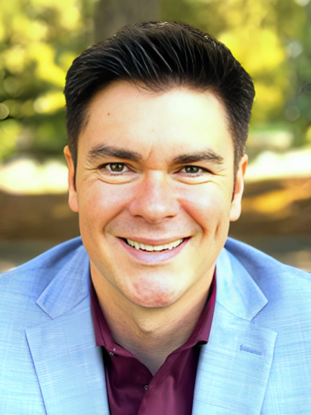 Christopher D. Connors | Leadership speaker, author of The Champion Leader and Emotional Intelligence for the Modern Leader