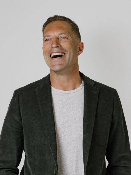 Premiere Speakers Bureau, Sebastian Terry