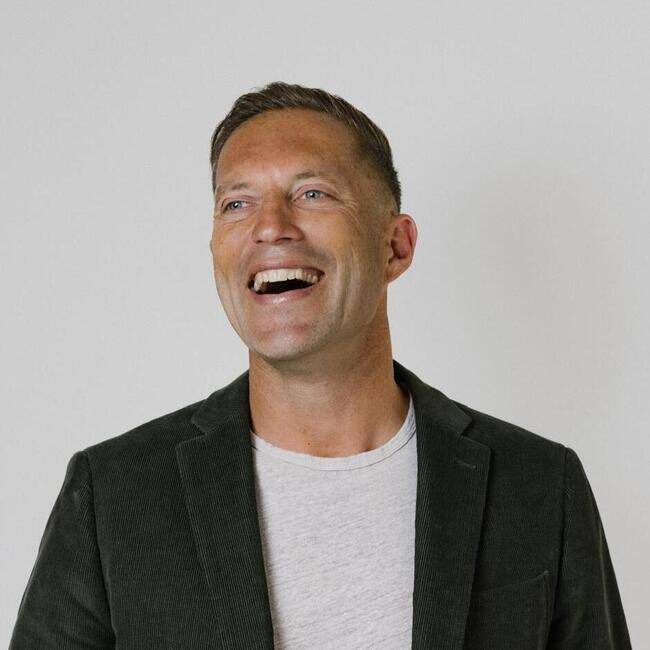 Premiere Speakers Bureau, Sebastian Terry