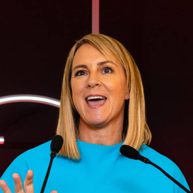 Premiere Speakers Bureau, Debra Searle MVO MBE