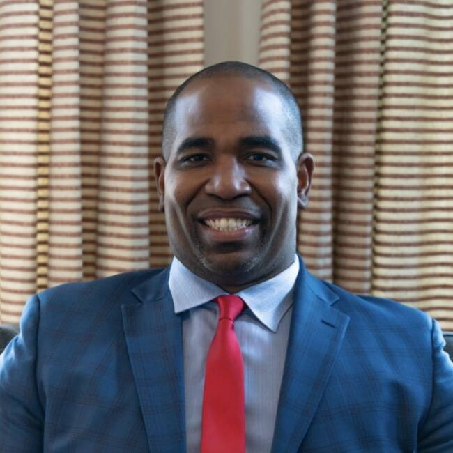 Premiere Speakers Bureau, Marques Ogden