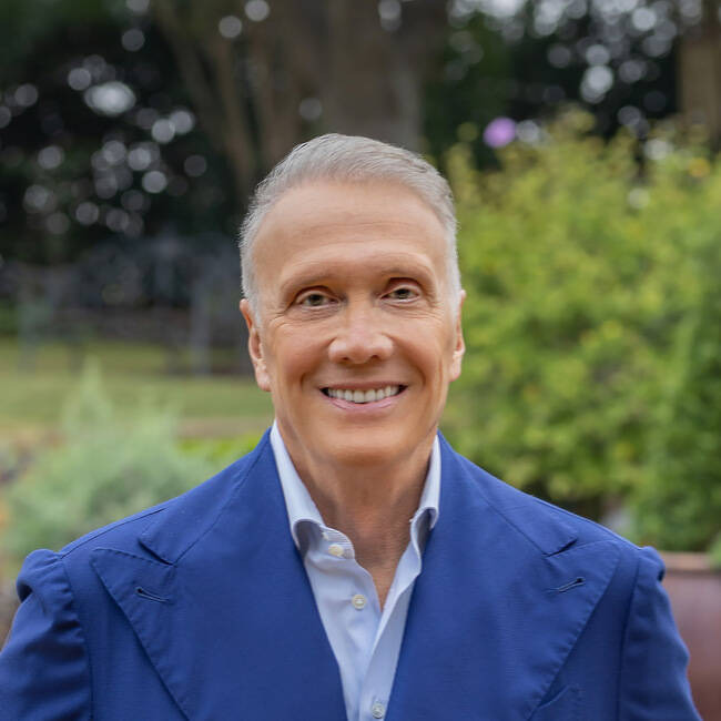 Premiere Speakers Bureau, Ed Young