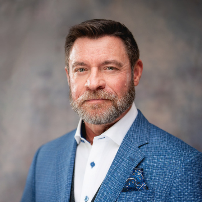 Premiere Speakers Bureau, Kevin Brown