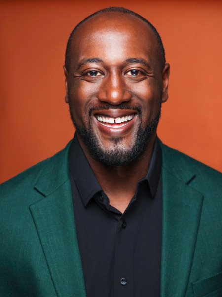 Darryll Stinson | Award-winning speaker on sustainable high performance, mental health, communication, and leadership