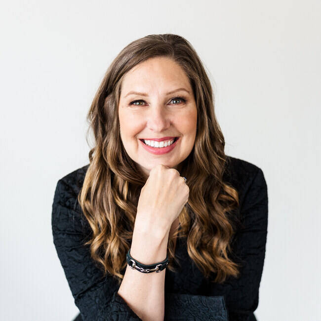 Premiere Speakers Bureau, Jenn Donahue